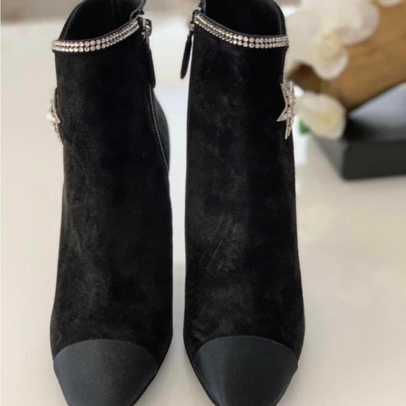 Chanel star boots 37.5 (run small) new - Picture 3 of 6